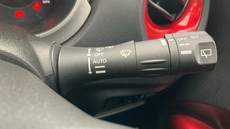 Nissan Juke 1.5 dCi Tekna 5dr Diesel Hatchback